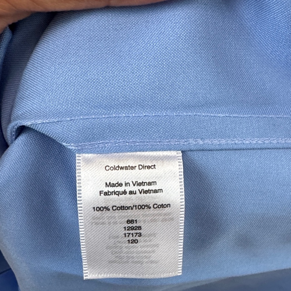 Coldwater Creek Women's Blue Button Down No Iron Shirt NWT - Picture 4 of 5